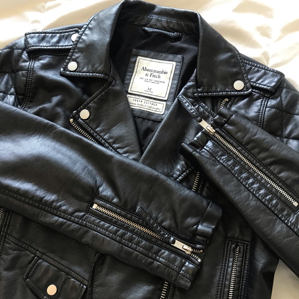Leather jacket - Picture 2 of 6
